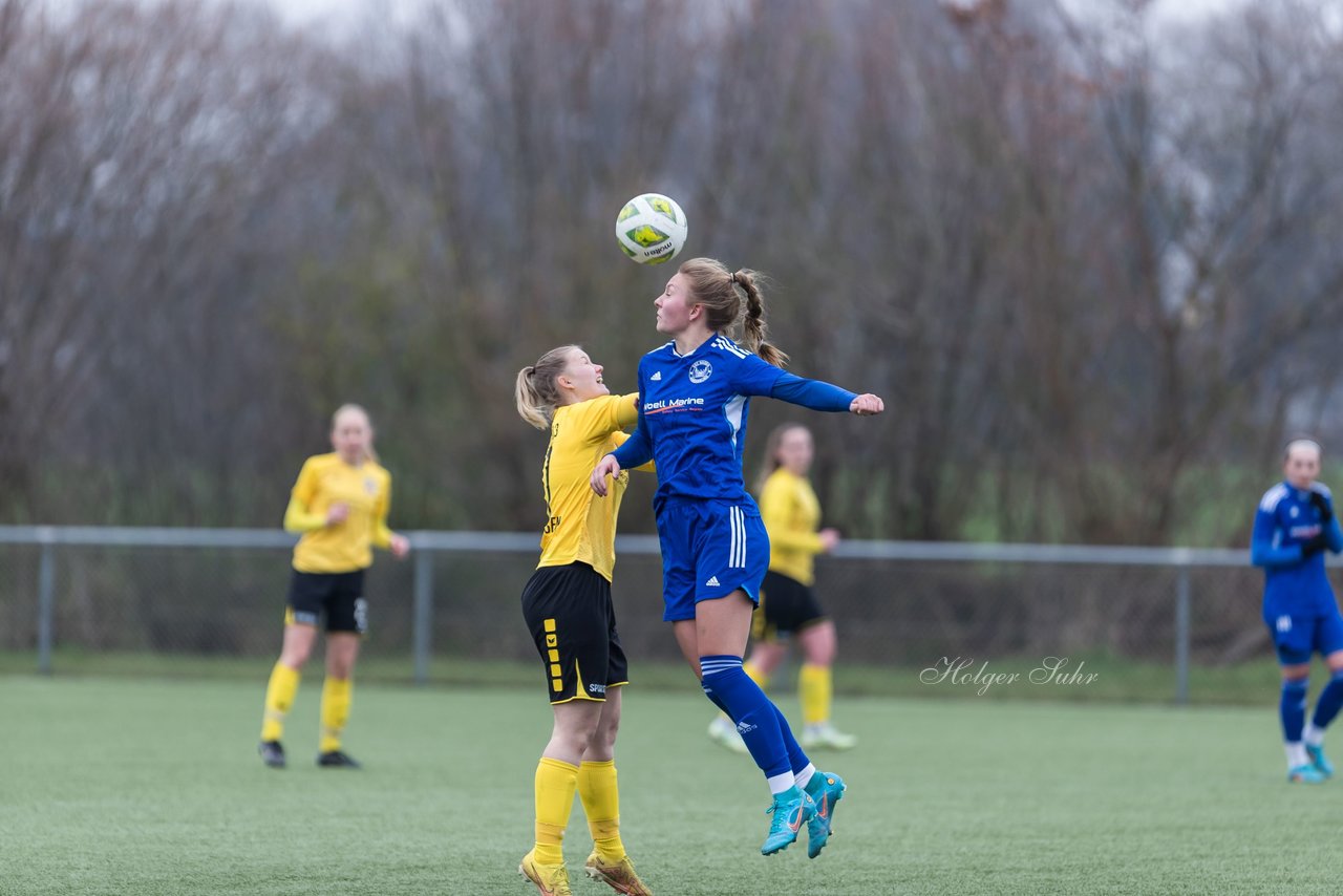 Bild 427 - F SSC Hagen Ahrensburg - SV Frisia Risum-Lindholm : Ergebnis: 1:2